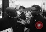 Immagine di I dimostranti New York City USA, 1962, secondo 56 filmato di repertorio 65675044240