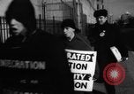 Immagine di I sostenitori delle scuole integrate United States USA, 1962, secondo 17 filmato di repertorio 65675044241