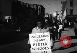 Immagine di I sostenitori delle scuole integrate United States USA, 1962, secondo 22 filmato di repertorio 65675044241