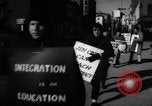 Immagine di I sostenitori delle scuole integrate United States USA, 1962, secondo 24 filmato di repertorio 65675044241