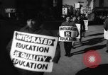 Immagine di I sostenitori delle scuole integrate United States USA, 1962, secondo 26 filmato di repertorio 65675044241