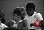 Immagine di Integrato di alta classe della scuola United States USA, 1962, secondo 25 filmato di repertorio 65675044243