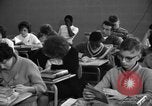 Immagine di Integrato di alta classe della scuola United States USA, 1962, secondo 35 filmato di repertorio 65675044243