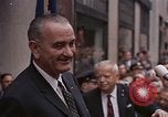 Image Le Président Lyndon B Johnson New York City USA, 1964, de la seconde 8 séquences d'archives historiques vidéo 65675044254