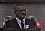 Immagine di Il presidente Lyndon B Johnson United States USA, 1964, secondo 14 filmato di repertorio 65675044256