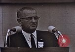 Immagine di Il presidente Lyndon B Johnson United States USA, 1964, secondo 24 filmato di repertorio 65675044256