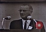 Immagine di Il presidente Lyndon B Johnson United States USA, 1964, secondo 31 filmato di repertorio 65675044256