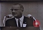 Immagine di Il presidente Lyndon B Johnson United States USA, 1964, secondo 37 filmato di repertorio 65675044256
