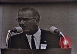 Immagine di Il presidente Lyndon B Johnson United States USA, 1964, secondo 47 filmato di repertorio 65675044256