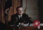 Immagine di Il presidente Lyndon B Johnson Washington DC USA, 1964, secondo 36 filmato di repertorio 65675044259