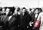 Standbild Martin Luther King Jr auf Bürgerrechte März Selma Alabama USA, 1965, aus Sekunde 23 historischem Filmmaterial Videoclip 65675044289