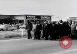 Standbild zweiten Bürgerrechte März von Selma an Montgomery Selma Alabama USA, 1965, aus Sekunde 17 historischem Filmmaterial Videoclip 65675044290