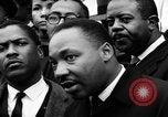 Standbild Martin Luther King Jr Selma Alabama USA, 1965, aus Sekunde 16 historischem Filmmaterial Videoclip 65675044293