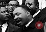 Standbild Martin Luther King Jr Selma Alabama USA, 1965, aus Sekunde 19 historischem Filmmaterial Videoclip 65675044293