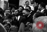 Standbild Martin Luther King Jr Selma Alabama USA, 1965, aus Sekunde 28 historischem Filmmaterial Videoclip 65675044293