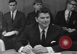 Immagine di Governatore Ronald Reagan California United States USA, 1967, secondo 16 filmato di repertorio 65675044298