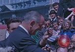 Image Le Président Lyndon B Johnson Wellington Nouvelle Zélande, 1967, de la seconde 50 séquences d'archives historiques vidéo 65675044307