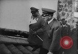 Standbild Adolf Hitler mit Hermann Göring Warschau Polen, 1939, aus Sekunde 6 historischem Filmmaterial Videoclip 65675044317