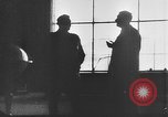 Standbild Adolf Hitler mit Hermann Göring Warschau Polen, 1939, aus Sekunde 39 historischem Filmmaterial Videoclip 65675044317