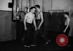 Standbild US Army recruitment Center Zweiten Weltkrieg New York United States USA, 1940, aus Sekunde 17 historischem Filmmaterial Videoclip 65675044344