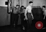 Standbild US Army recruitment Center Zweiten Weltkrieg New York United States USA, 1940, aus Sekunde 22 historischem Filmmaterial Videoclip 65675044344