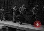 Standbild US Army recruitment Center Zweiten Weltkrieg New York United States USA, 1940, aus Sekunde 27 historischem Filmmaterial Videoclip 65675044344