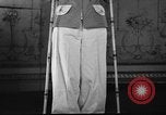 Standbild Schulmädchen Modell Kleidung New York United States USA, 1940, aus Sekunde 39 historischem Filmmaterial Videoclip 65675044346