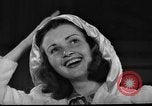 Standbild Schulmädchen Modell Kleidung New York United States USA, 1940, aus Sekunde 57 historischem Filmmaterial Videoclip 65675044346