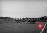 Standbild Vorort Handicap Belmont Park New York USA, 1940, aus Sekunde 21 historischem Filmmaterial Videoclip 65675044347