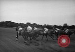 Standbild Vorort Handicap Belmont Park New York USA, 1940, aus Sekunde 24 historischem Filmmaterial Videoclip 65675044347