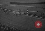 Standbild Vorort Handicap Belmont Park New York USA, 1940, aus Sekunde 36 historischem Filmmaterial Videoclip 65675044347