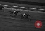 Standbild Vorort Handicap Belmont Park New York USA, 1940, aus Sekunde 46 historischem Filmmaterial Videoclip 65675044347