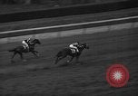 Standbild Vorort Handicap Belmont Park New York USA, 1940, aus Sekunde 51 historischem Filmmaterial Videoclip 65675044347