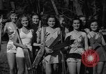 Standbild roller Ski Del Monte California USA, 1940, aus Sekunde 5 historischem Filmmaterial Videoclip 65675044348