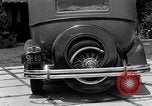 Standbild Brooks Walter Piedmont California USA, 1933, aus Sekunde 16 historischem Filmmaterial Videoclip 65675044359