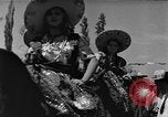 Standbild Spring Festival Santa Anita Mexiko, 1934, aus Sekunde 25 historischem Filmmaterial Videoclip 65675044369