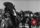 Standbild Spring Festival Santa Anita Mexiko, 1934, aus Sekunde 31 historischem Filmmaterial Videoclip 65675044369
