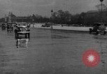 Image pneu de voie antidérapante Paris France, 1934, de la seconde 34 séquences d'archives historiques vidéo 65675044371