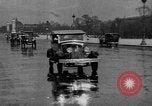 Image pneu de voie antidérapante Paris France, 1934, de la seconde 38 séquences d'archives historiques vidéo 65675044371
