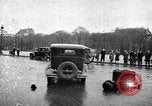 Image pneu de voie antidérapante Paris France, 1934, de la seconde 53 séquences d'archives historiques vidéo 65675044371