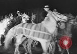 Standbild Circus in New York City New York City USA, 1934, aus Sekunde 60 historischem Filmmaterial Videoclip 65675044372