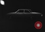 Standbild leuchten Reifen eines Autos Deutschland, 1962, aus Sekunde 12 historischem Filmmaterial Videoclip 65675044376