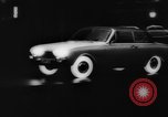 Standbild leuchten Reifen eines Autos Deutschland, 1962, aus Sekunde 28 historischem Filmmaterial Videoclip 65675044376
