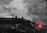 Standbild Feuer im Lagerhaus Hannover Deutschland, 1930, aus Sekunde 15 historischem Filmmaterial Videoclip 65675044380