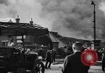 Standbild Feuer im Lagerhaus Hannover Deutschland, 1930, aus Sekunde 17 historischem Filmmaterial Videoclip 65675044380
