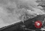 Standbild Feuer im Lagerhaus Hannover Deutschland, 1930, aus Sekunde 32 historischem Filmmaterial Videoclip 65675044380