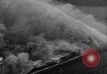 Standbild Feuer im Lagerhaus Hannover Deutschland, 1930, aus Sekunde 47 historischem Filmmaterial Videoclip 65675044380