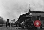 Standbild Feuer im Lagerhaus Hannover Deutschland, 1930, aus Sekunde 61 historischem Filmmaterial Videoclip 65675044380