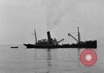 Standbild spezielle Tauchausrüstung Genua Italien, 1930, aus Sekunde 19 historischem Filmmaterial Videoclip 65675044381