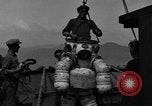 Standbild spezielle Tauchausrüstung Genua Italien, 1930, aus Sekunde 21 historischem Filmmaterial Videoclip 65675044381